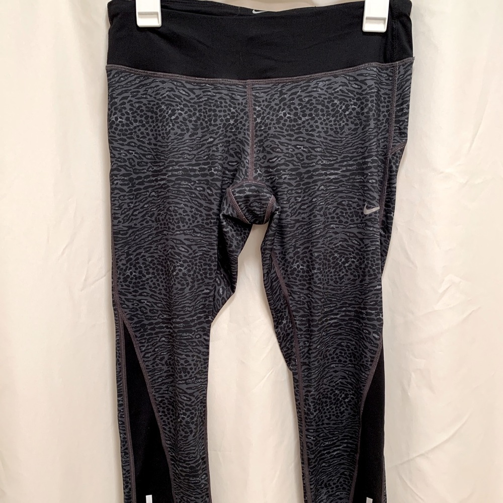 Nike Cheetah Capri Leggings